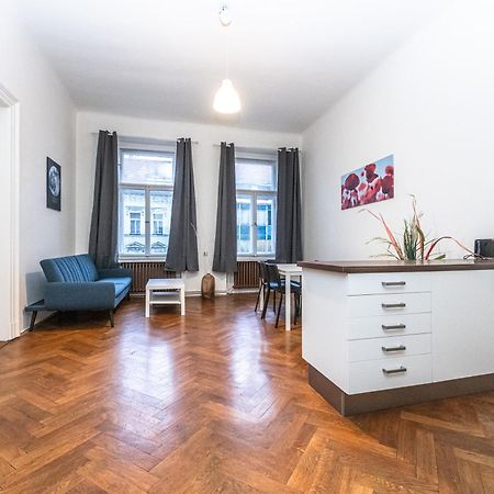 Legerova Apartments プラハ エクステリア 写真