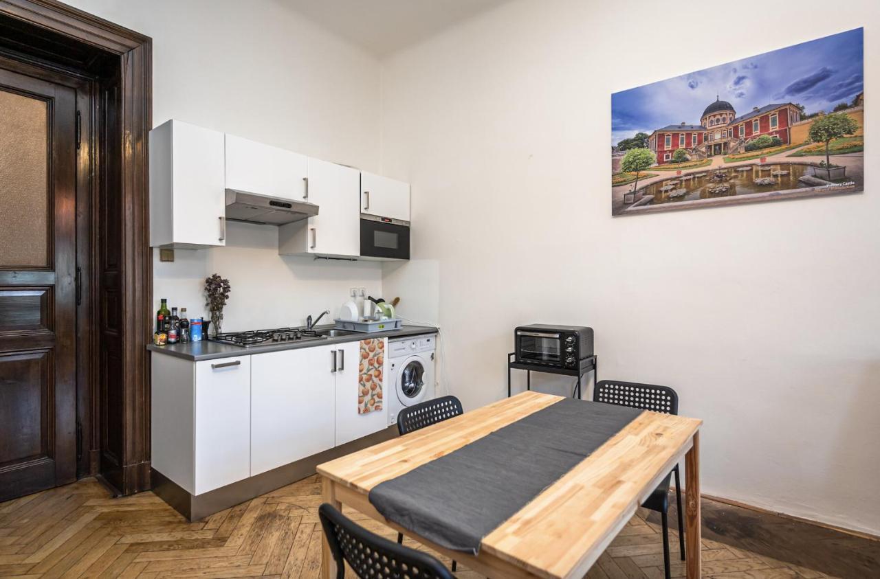 Legerova Apartments プラハ エクステリア 写真