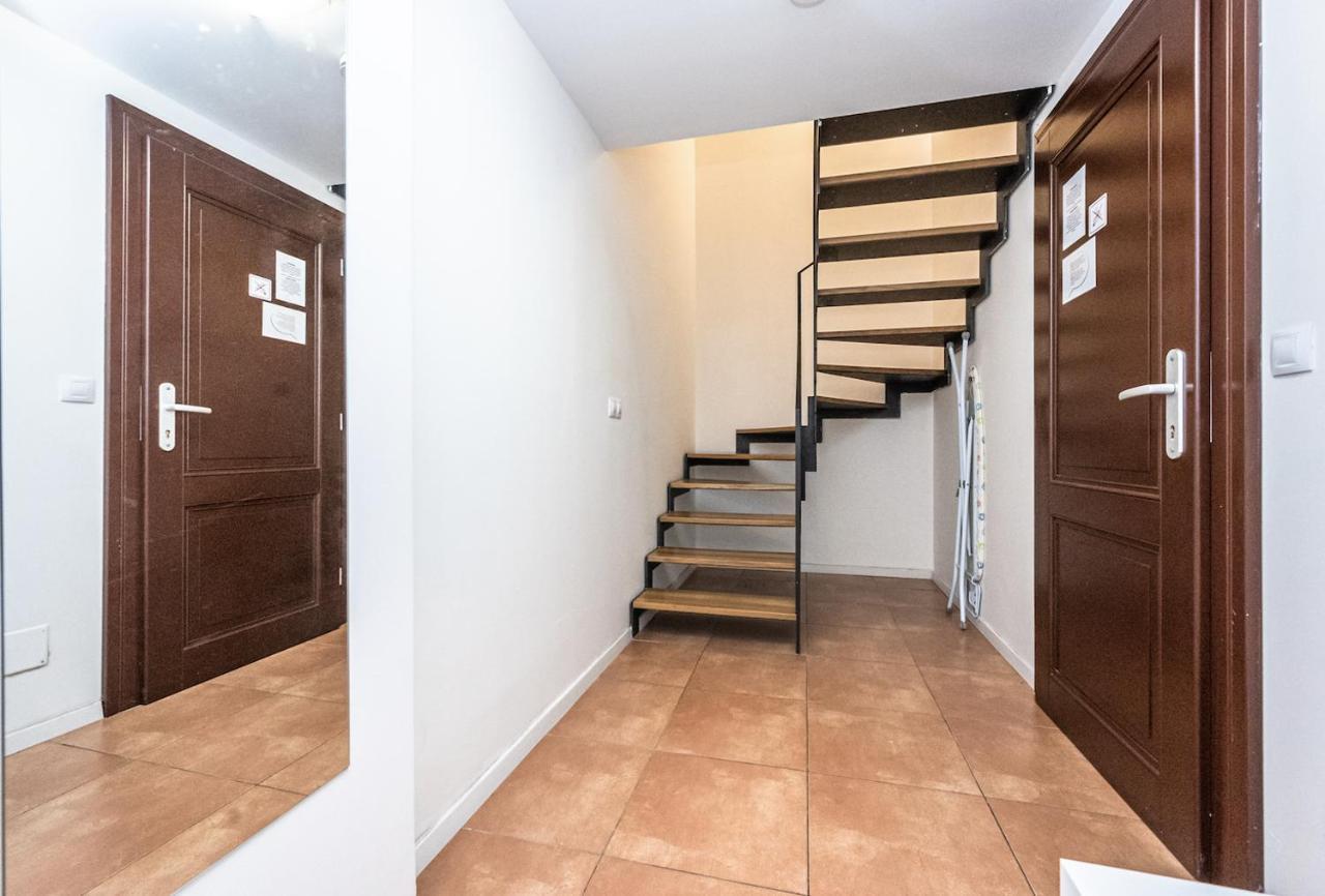 Legerova Apartments プラハ エクステリア 写真