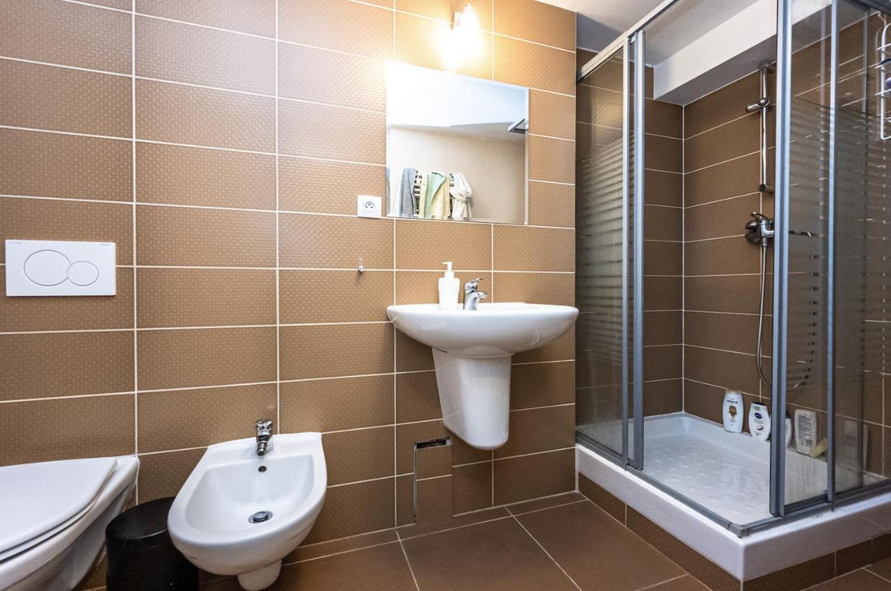 Legerova Apartments プラハ エクステリア 写真