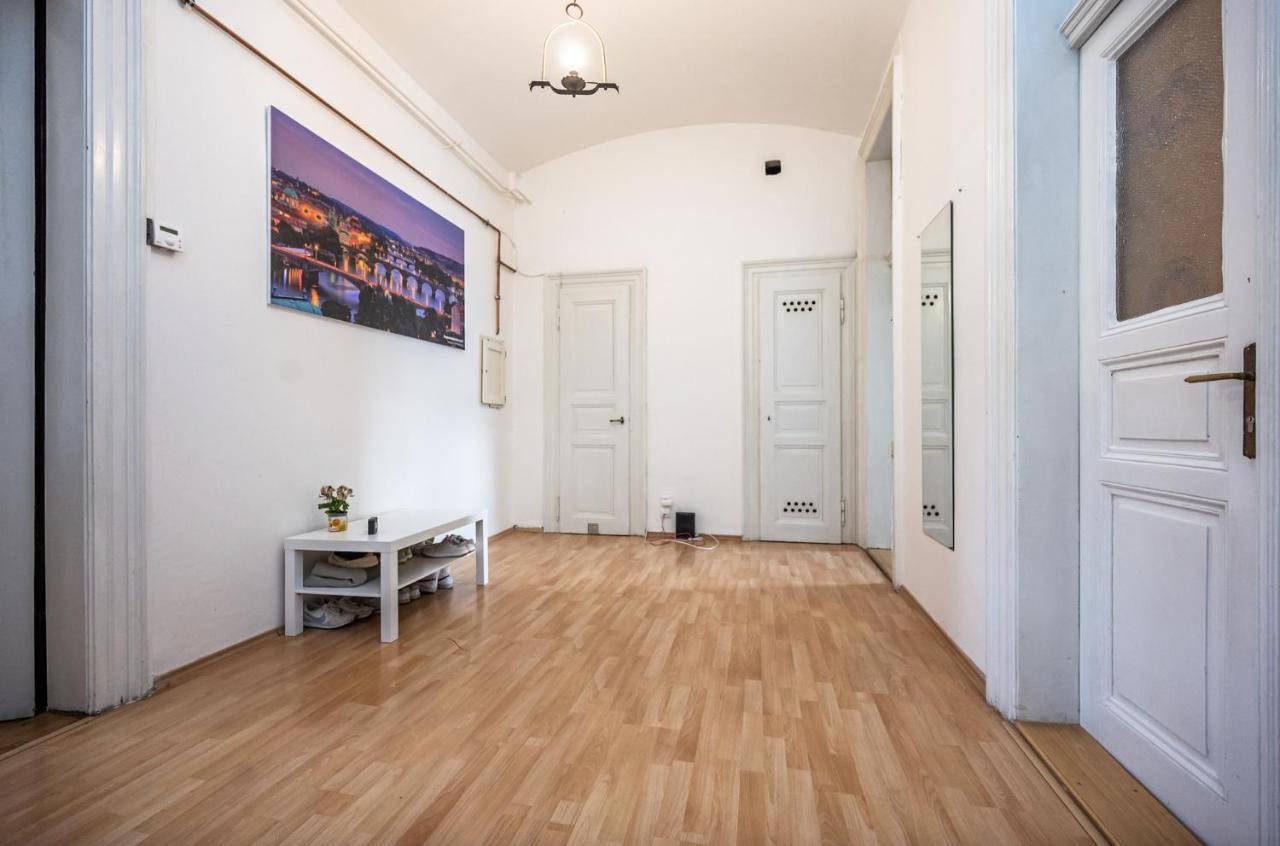 Legerova Apartments プラハ エクステリア 写真
